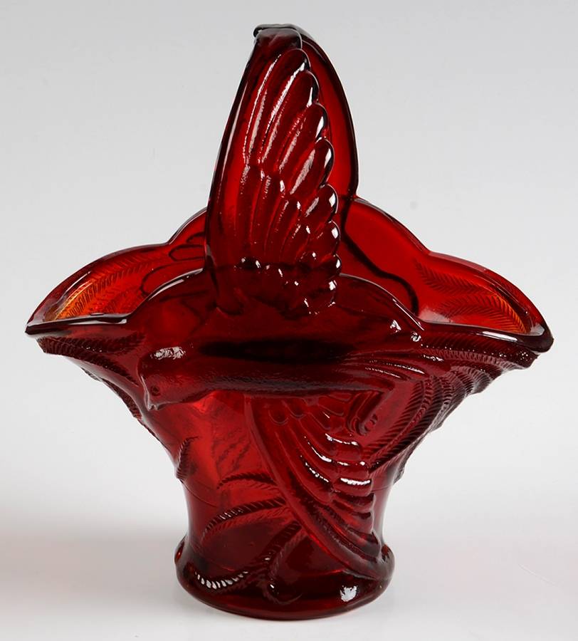 Animals & Figurines Empress Basket by Tiara-1