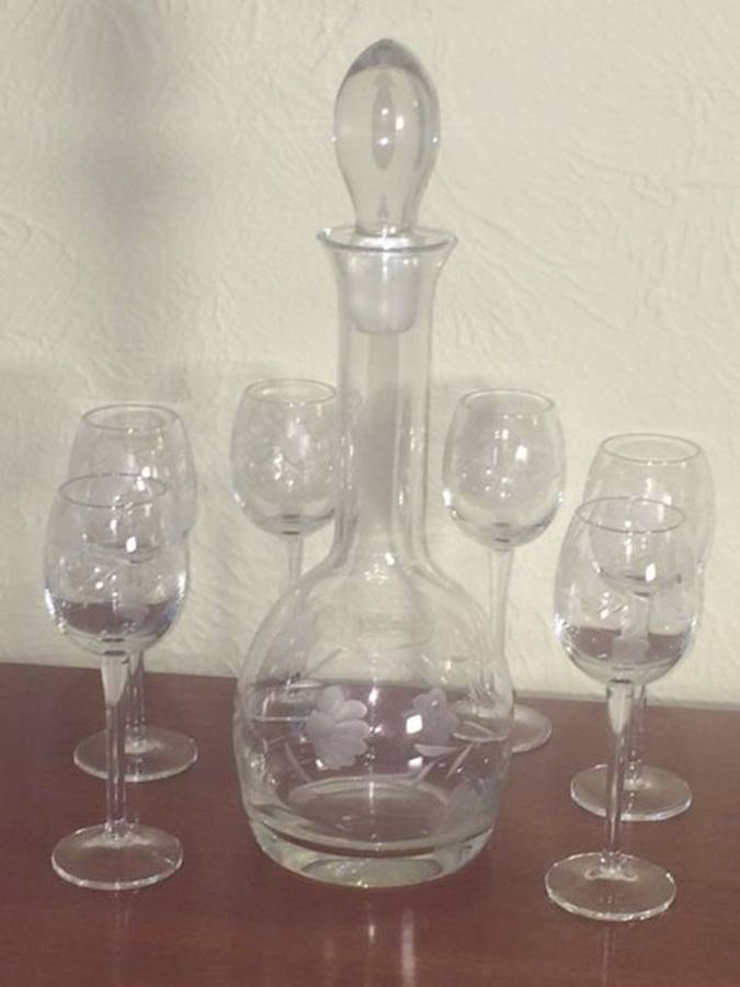 TOY24 Decanter & Stopper by Toscany-1