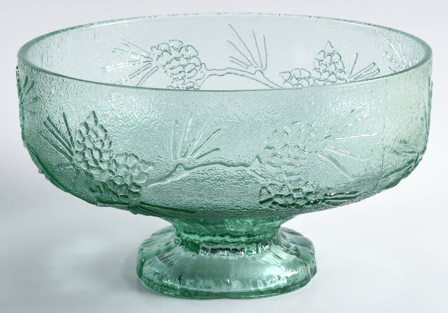 Ponderosa Pine Green 7" Round Bowl by Tiara-1