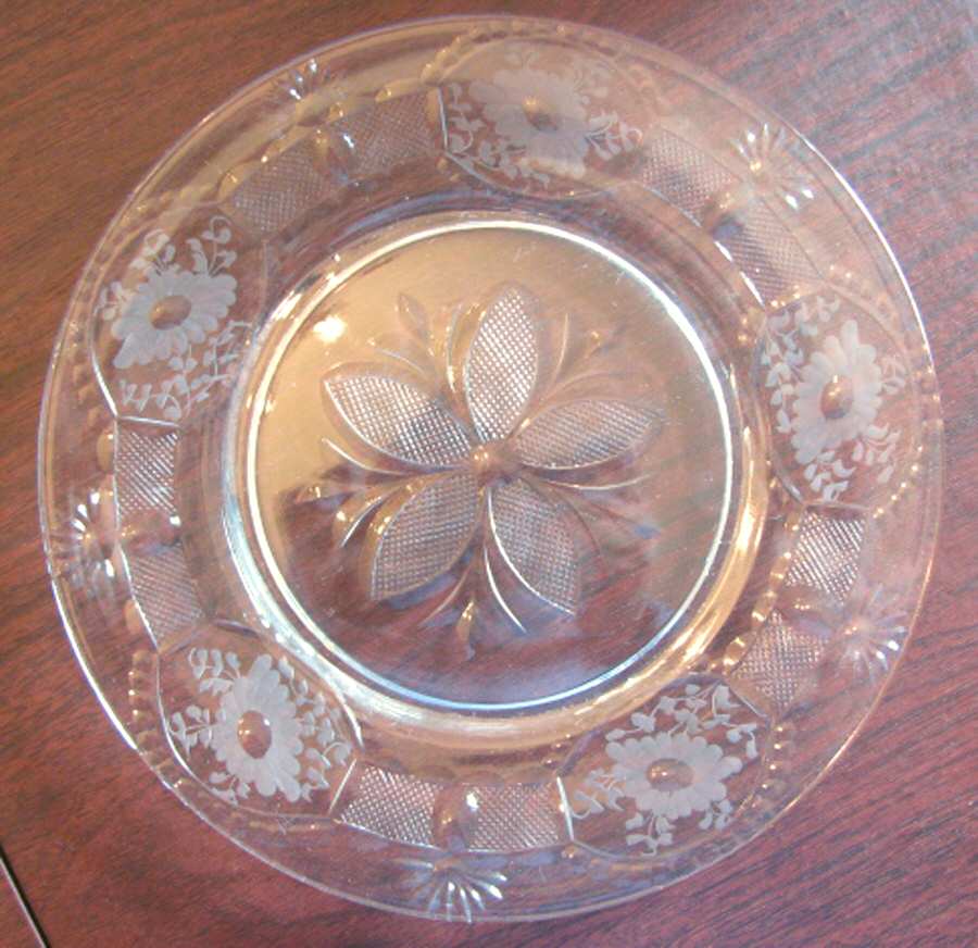 15098-5 Luncheon Plate by Tiffin-Franciscan-1