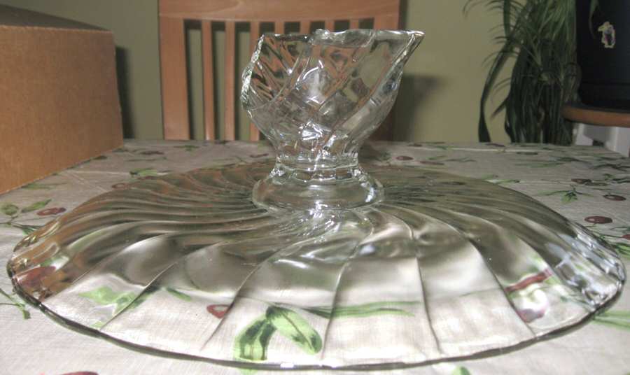 Victoria Cake Plate No Dome by Toscany-1