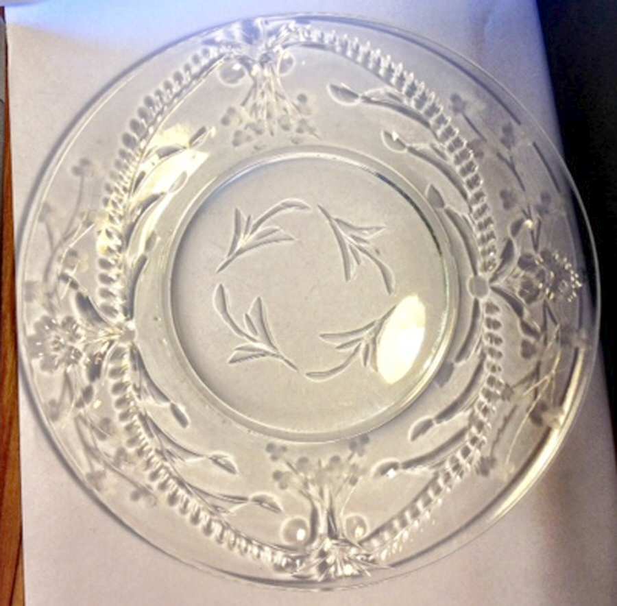 15072-12 Luncheon Plate by Tiffin-Franciscan-1