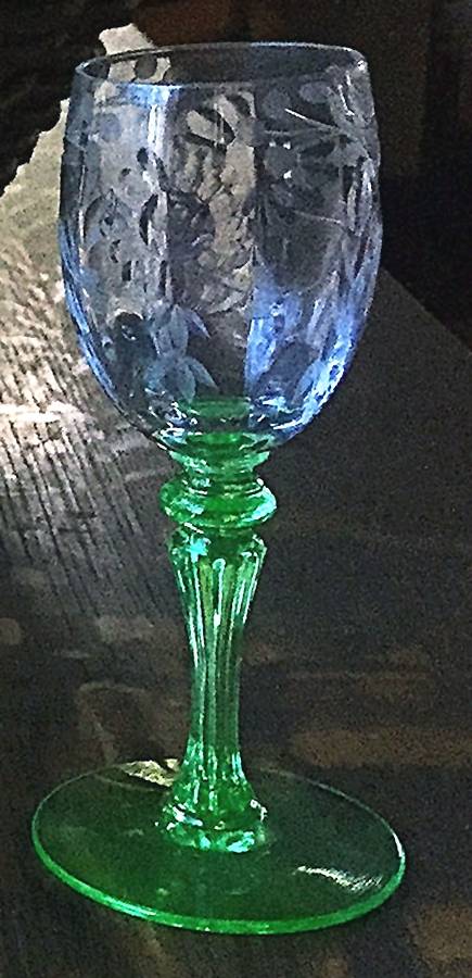15016-4 Wine Glass by Tiffin-Franciscan-1