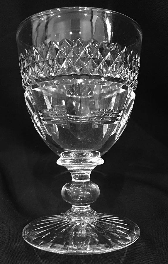 TUD32 Wine Glass by Tudor-1