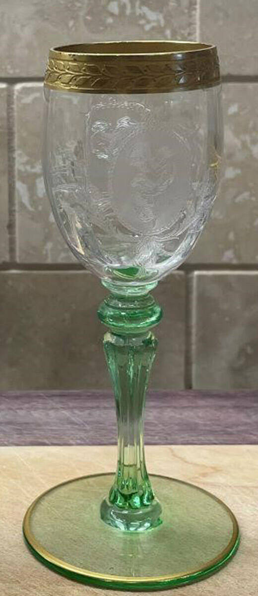 Psyche Green-Gold Wine Glass by Tiffin-Franciscan-1