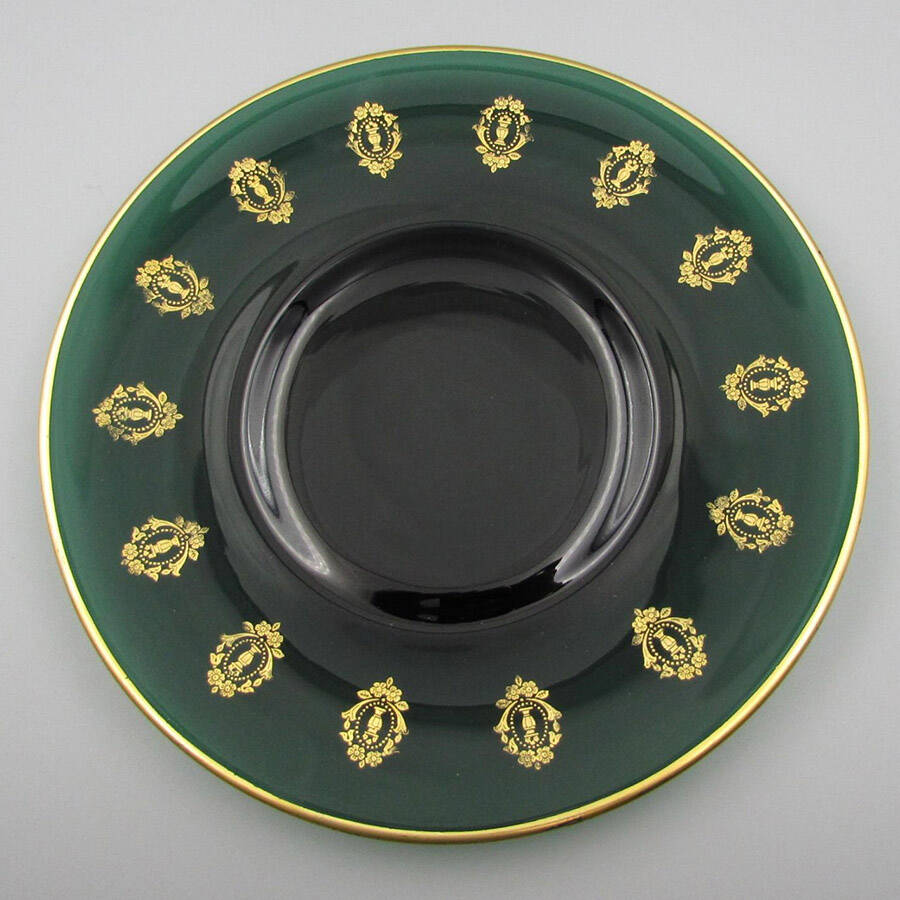 Palais Versailles Killarney Green Luncheon Plate by Tiffin-Franciscan-1
