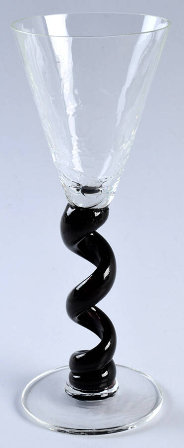 Spiral Black Wine by Union Street-1