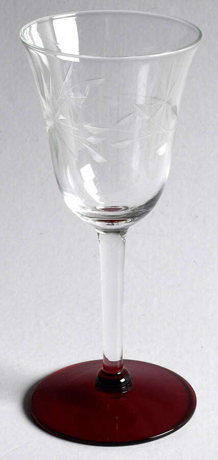 UNK213 Wine Glass by Unknown Manufacturer-1