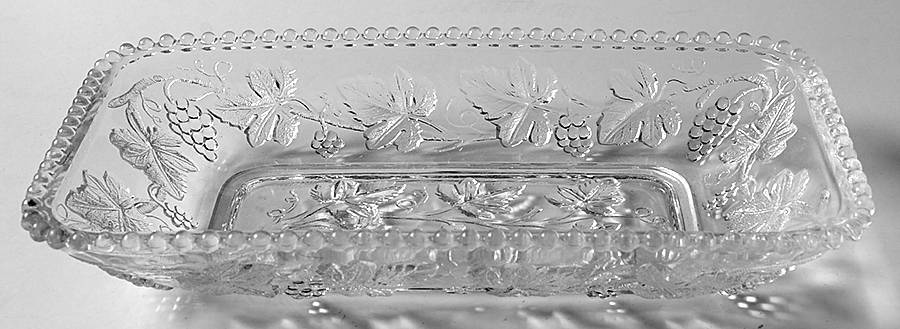 Beaded Grape Olive Dish by US Glass-1