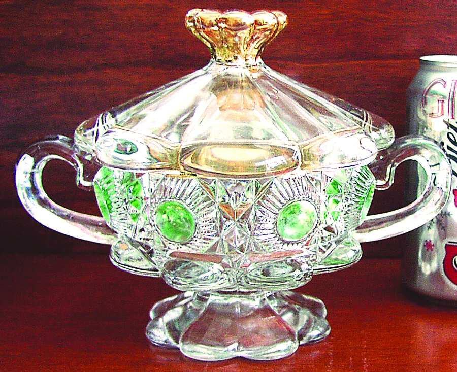 Bull's Eye and Daisy Green (Gold Trim) Sugar Bowl & Lid by US Glass-1