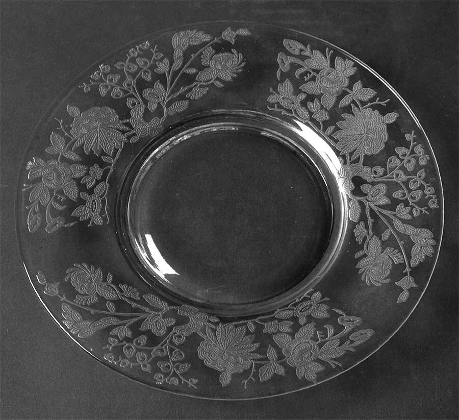 UNK435 Luncheon Plate by Unknown Manufacturer-1