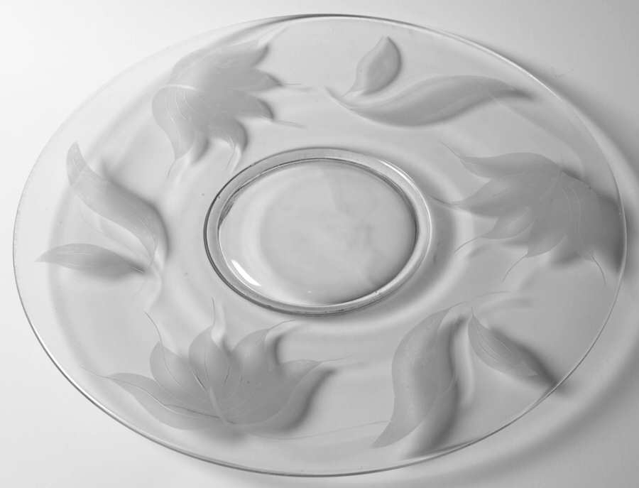 UNK462 14" Sandwich Plate by Unknown Manufacturer-1