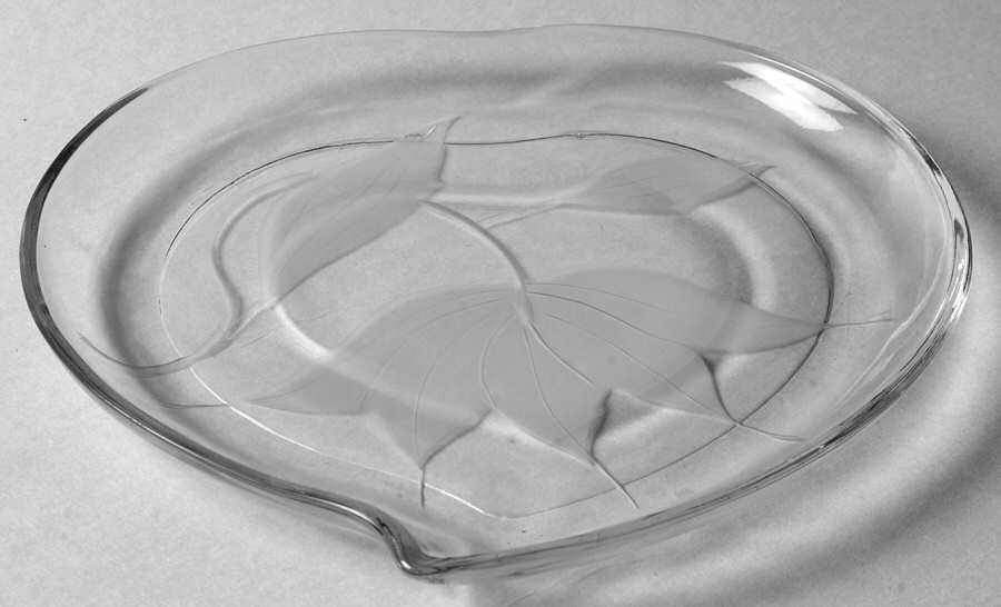 UNK462 7" Heart Shape Plate by Unknown Manufacturer-1