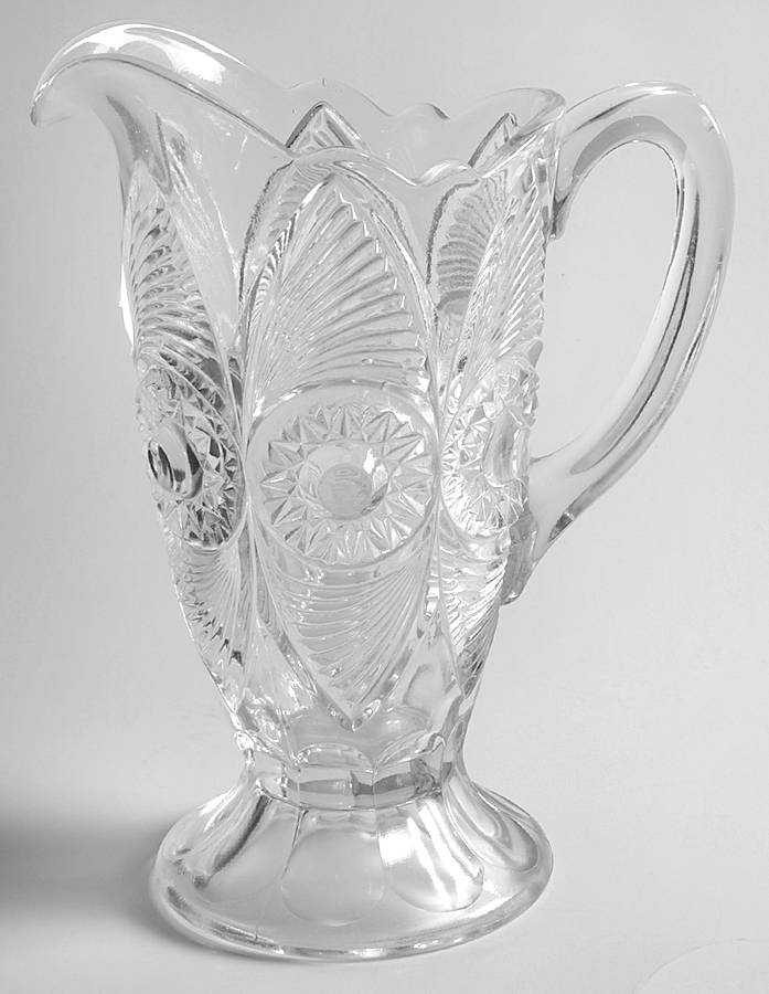 Bulls Eye and Fan Clear 20 Oz Pitcher by US Glass-1