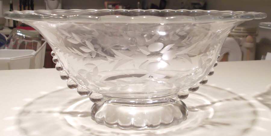 UNK493 Footed Bowl by Unknown Manufacturer-1