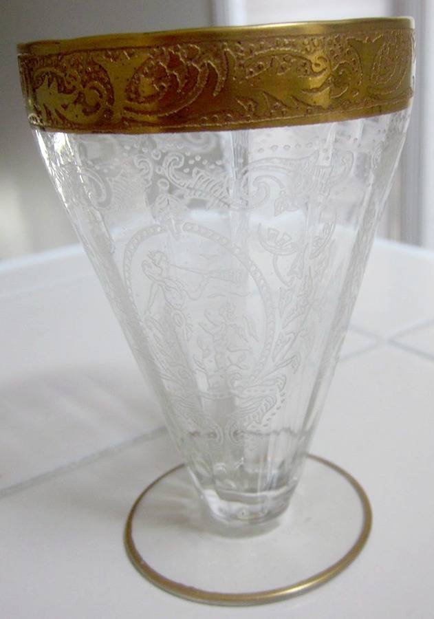 UNK423 Gold Footed Tumbler by Unknown Manufacturer-1