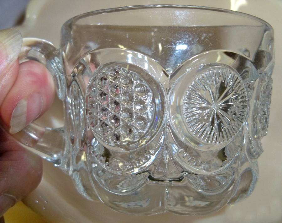 The States Punch Cup by US Glass-1