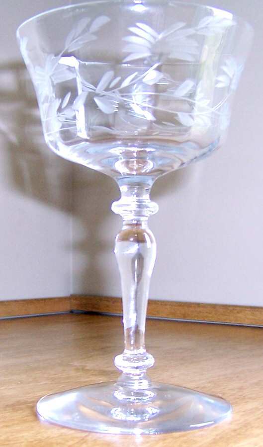 2011-13 Champagne/Tall Sherbet by Glastonbury - Lotus-1
