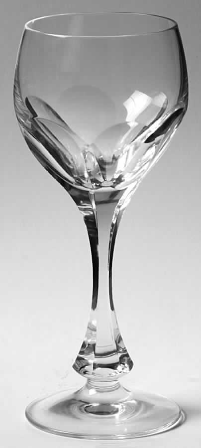 UNK677 Wine Glass by Unknown Manufacturer-1