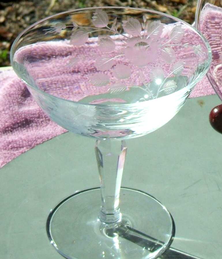 UNK885 Champagne/Tall Sherbet by Unknown Manufacturer-1