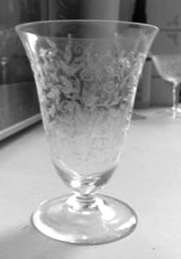 UNK1035 Footed Tumbler by Unknown Manufacturer-1