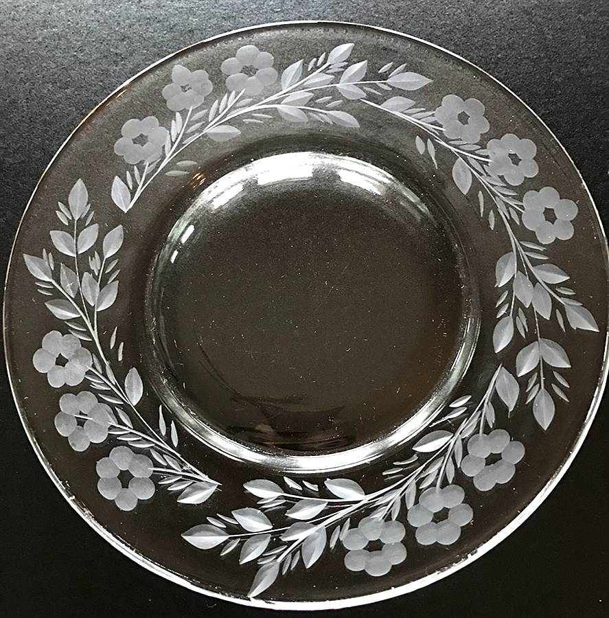 UNK1094 Bread & Butter Plate by Unknown Manufacturer-1