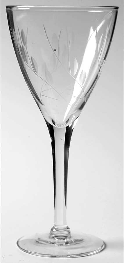 UNK1135 Wine Glass by Unknown Manufacturer-1