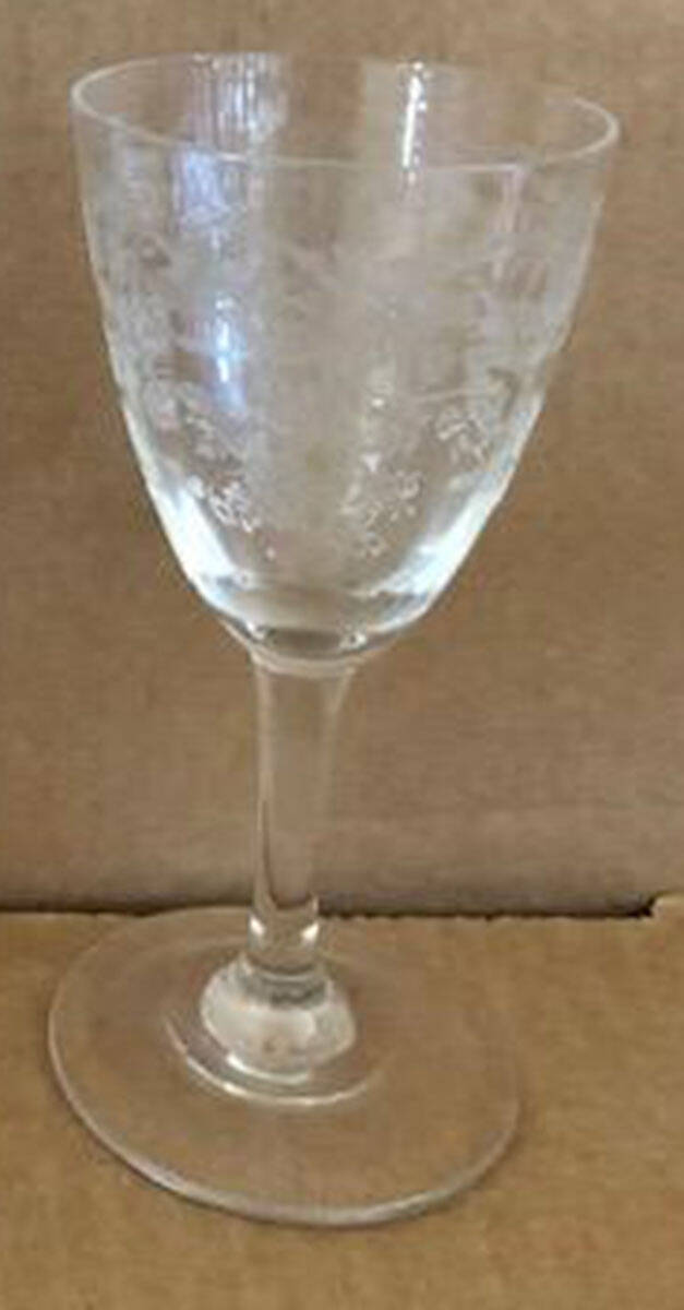 UNK1357 Wine Glass by Unknown Manufacturer-1