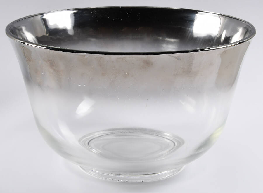 VIQ2 Punch Bowl by Vitreon-1