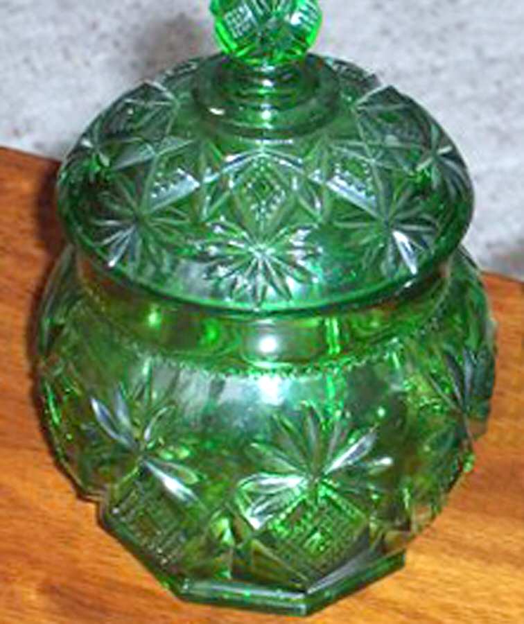 Shoshone Emerald Green Sugar Bowl & Lid by US Glass-1