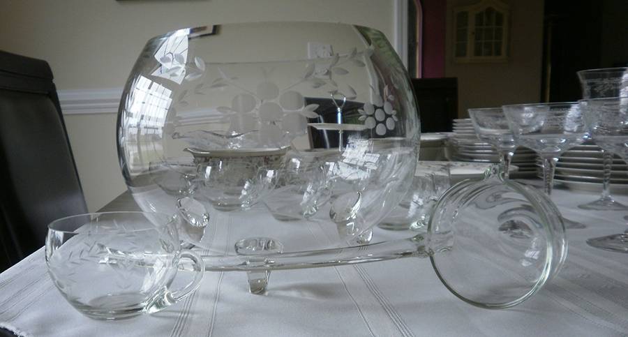 Unk1752 Punch Bowl by Unknown Manufacturer-1