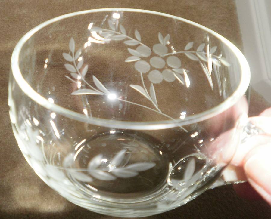 Unk1752 Punch Cup by Unknown Manufacturer-1