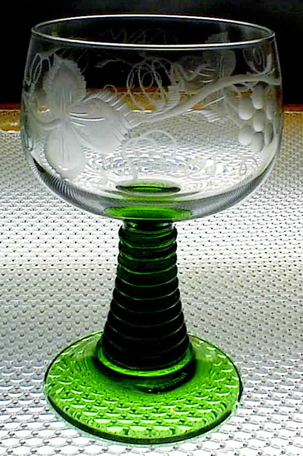 UNK2224 Wine Glass by Unknown Manufacturer-1
