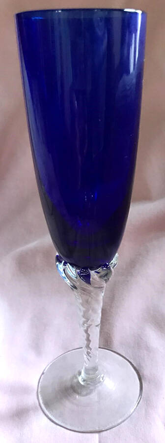 UNK2225 Fluted Champagne by Unknown Manufacturer-1