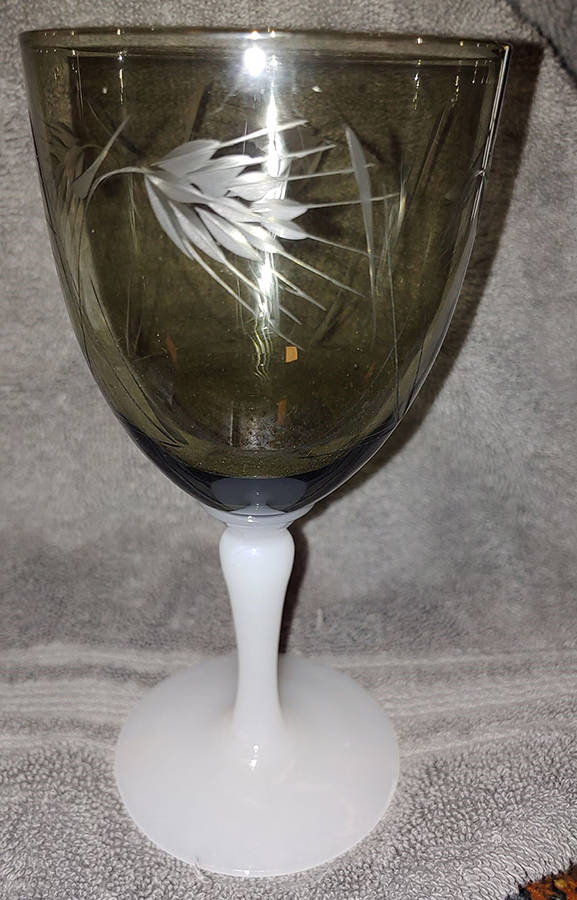 C9502 Water Goblet by Unknown Manufacturer-1