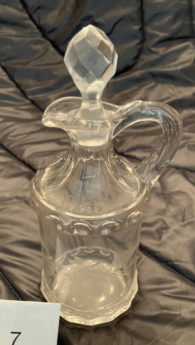 Dakota Cut Fern Berries Cruet & Stopper by US Glass-1
