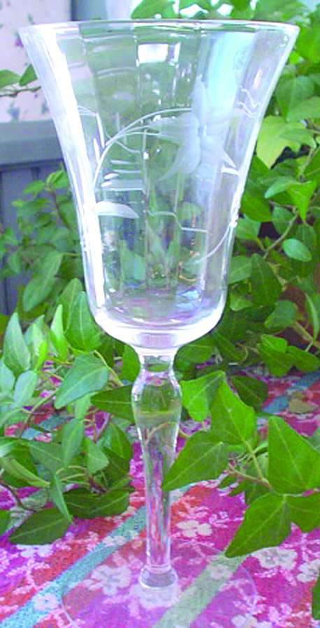 Poinsettia Water Goblet by Unknown Manufacturer-1