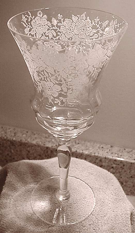 UNK2504 Water Goblet by Unknown Manufacturer-1