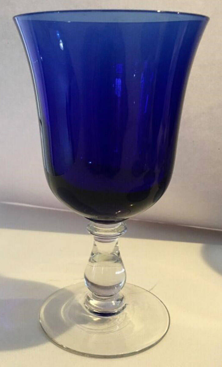 UNK2512 Wine Glass by Unknown Manufacturer-1