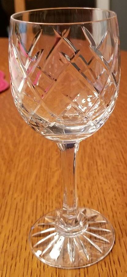 UNK2538 Wine Glass by Unknown Manufacturer-1