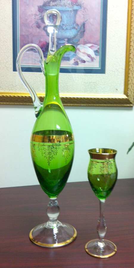 UNK2646 Decanter & Stopper by Unknown Manufacturer-1