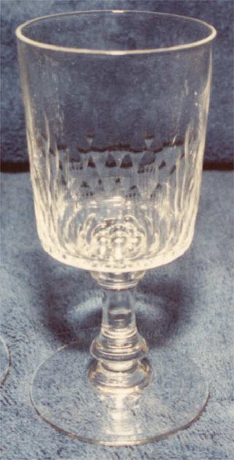 UNK2903 Wine Glass by Unknown Manufacturer-1
