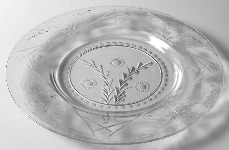 UNK2677 Luncheon Plate by Unknown Manufacturer-1