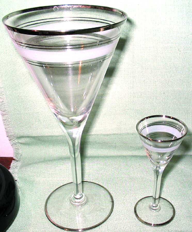 UNK3019 Water Goblet by Unknown Manufacturer-1