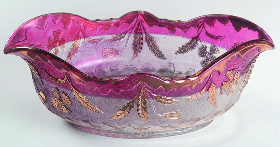 Delaware Ruby Flash (Gold Accent) Banana Bowl by US Glass-1