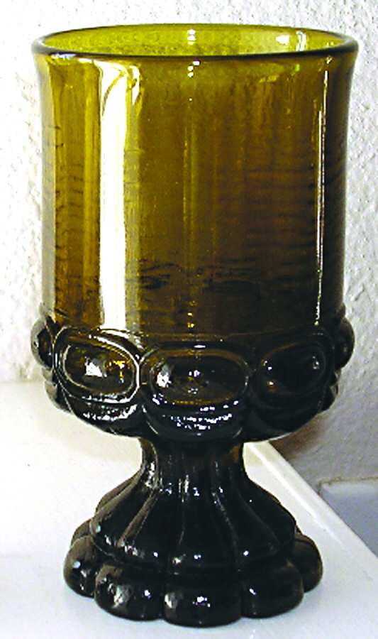 UNK3410 Olive Green Water Goblet by Unknown Manufacturer-1