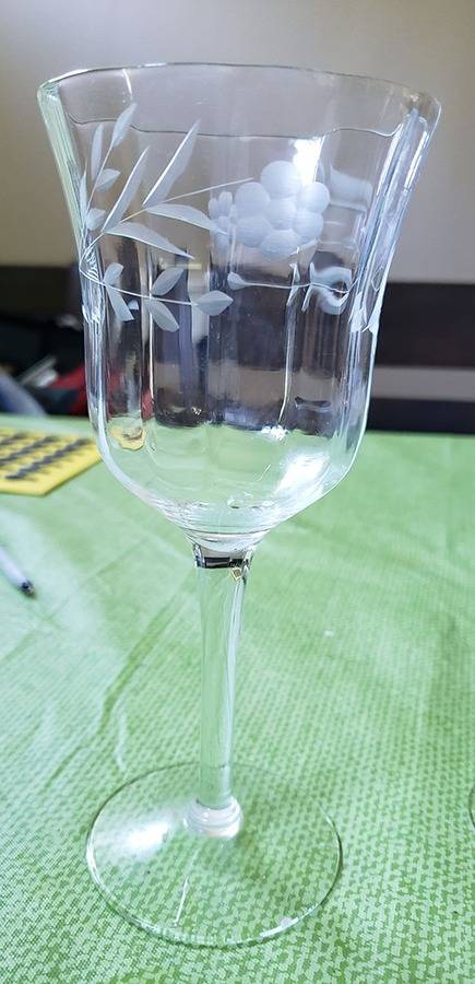 UNK3975 Wine Glass by Unknown Manufacturer-1