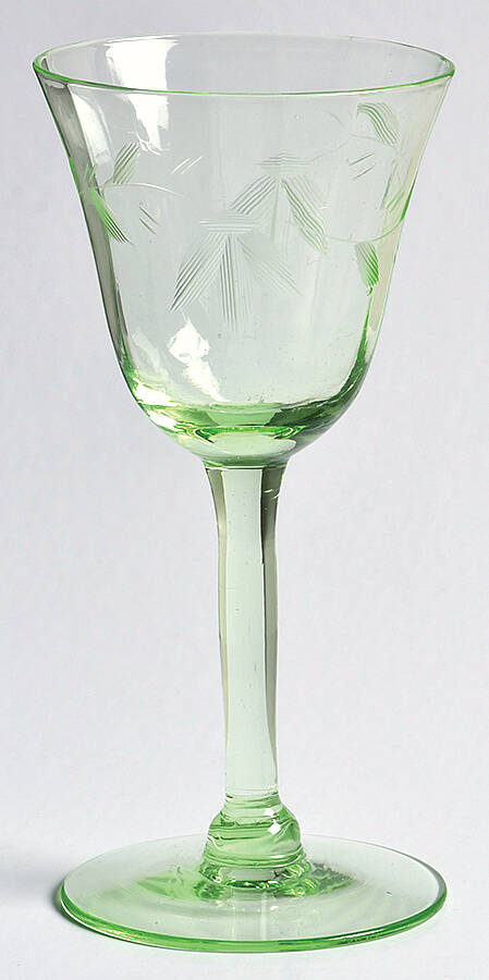UNK4025 Green Cordial Glass by Unknown Manufacturer-1
