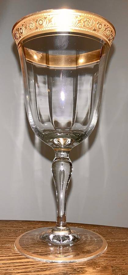 UNK4061 Wine Glass by Unknown Manufacturer-1