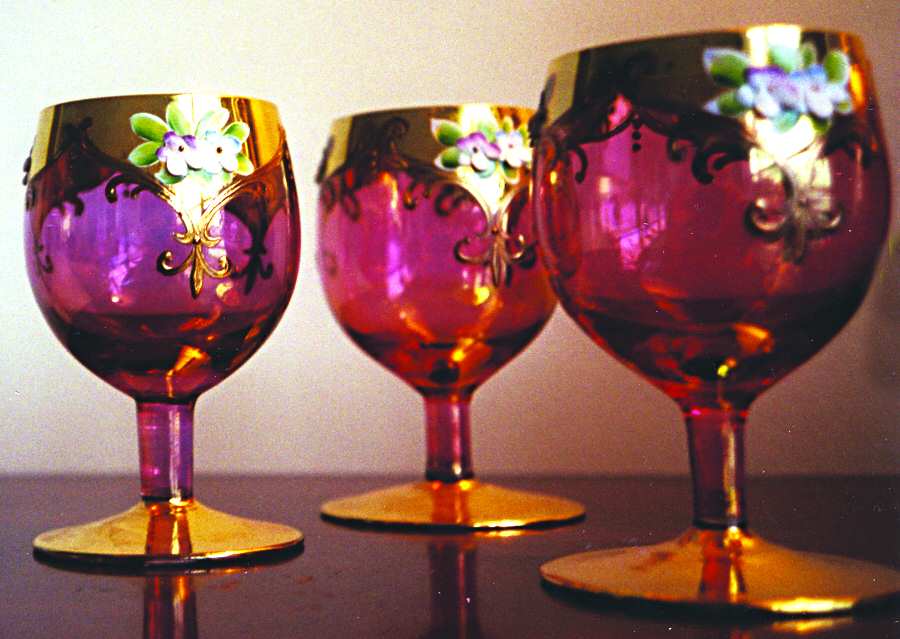 UNK2851 Wine Glass by Unknown Manufacturer-1